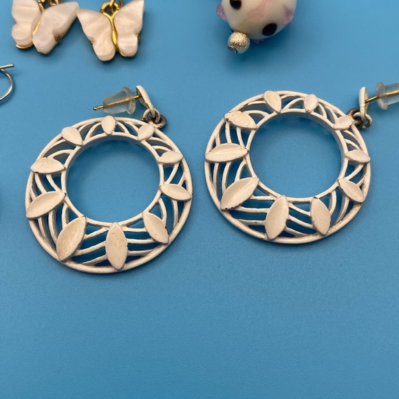 Earrings and Rings Lot - Picture 5 of 10